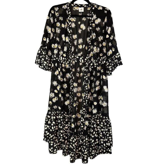 cAbi 5816 Kimono‎ Women's Medium Black Daisy Floral Short Sleeve Sheer Boho Wrap - Picture 1 of 12